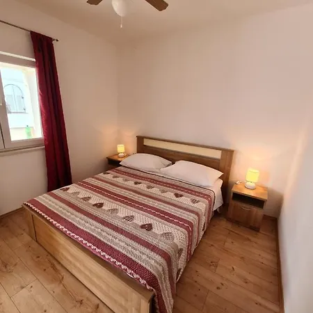 Marko 3* Povljana